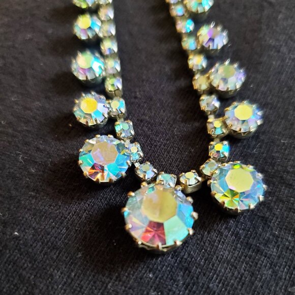 Vintage Mid-Century Aurora Borealis Choker in AB Crystal, Art Deco Style - Picture 3 of 8